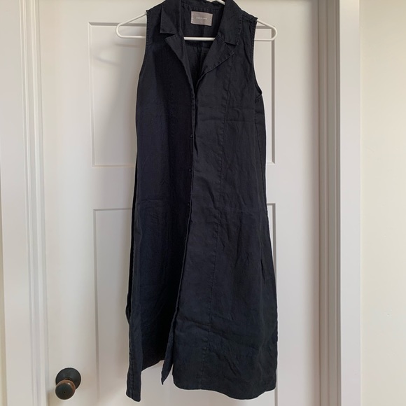 Dresses & Skirts - Everlane black linen dress
